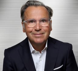 Nuove nomine in casa Stellantis: Arnaud Belloni è il nuovo ceo di Fiat, Abarth e Lancia