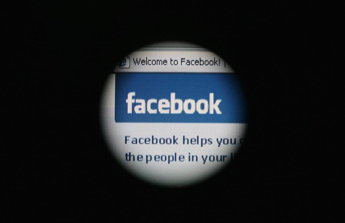 No, Facebook non sta vendendo i vostri dati personali