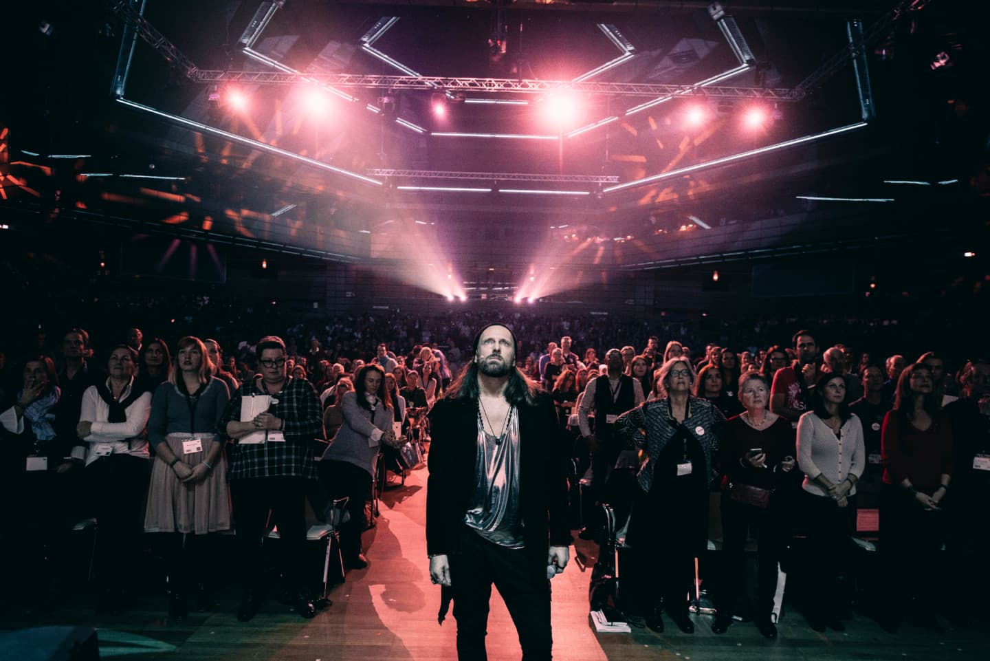 Cos’è la Q-Economy, raccontata dal filosofo del business Anders Indset