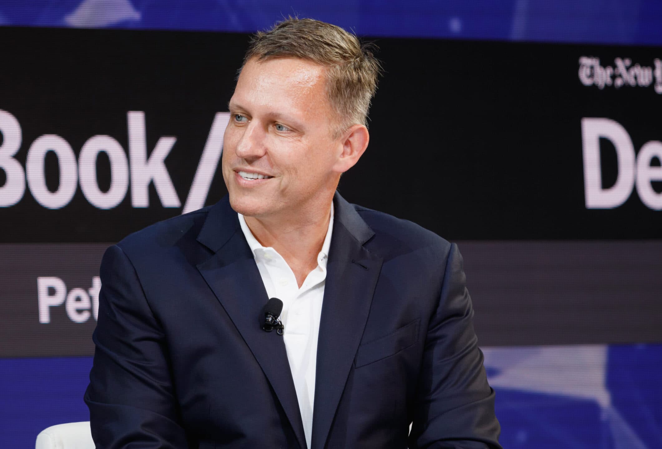 Il miliardario Peter Thiel attacca il Papa sull'IA: “Lavora per i comunisti cinesi”