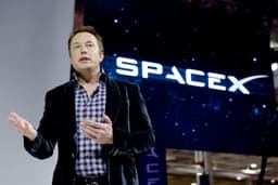 SpaceX pronta al debutto: Musk prepara l’Ipo record da 1.700 miliardi