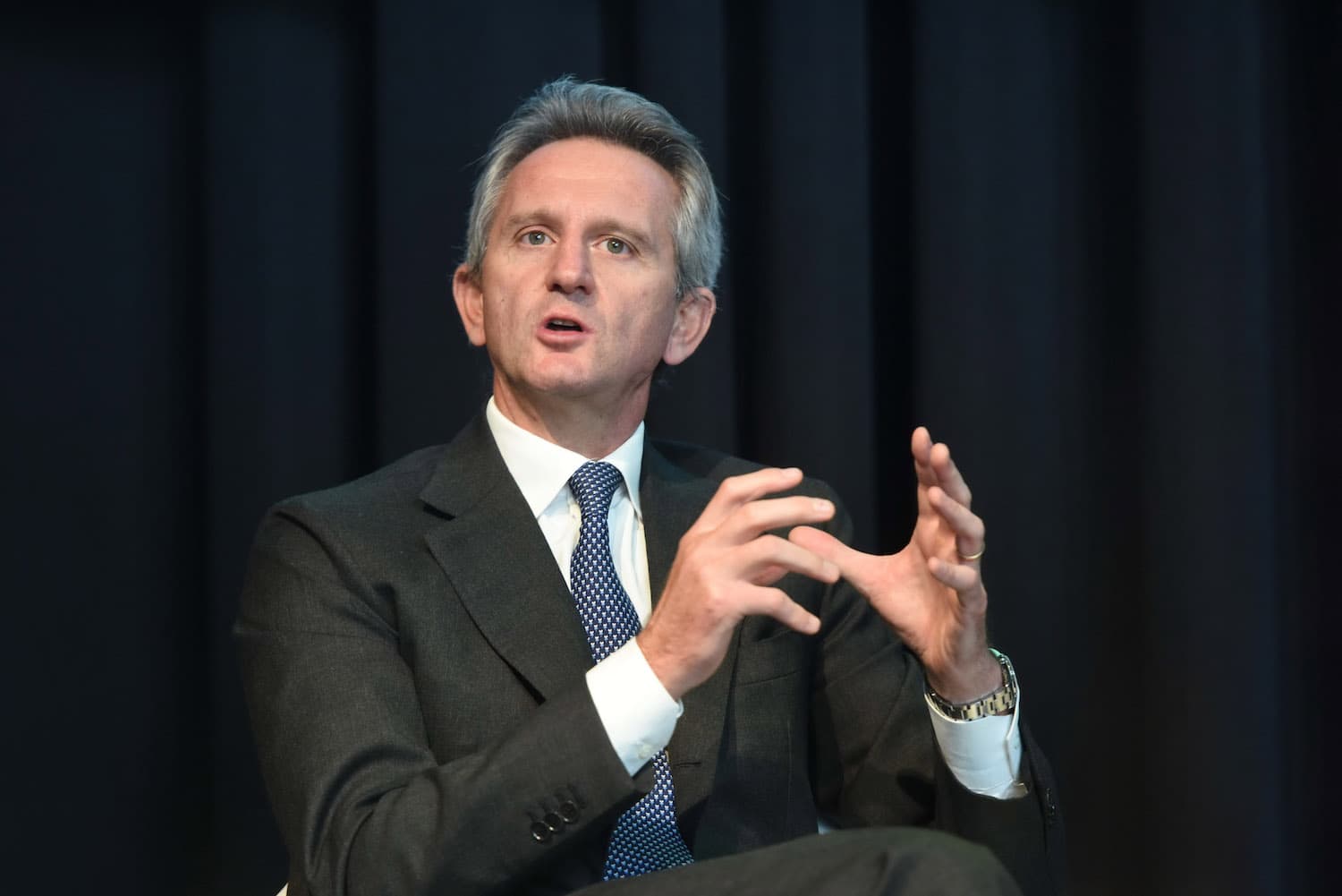 Mediobanca registra risultati "migliori di sempre". Nagel contro Mps: "Siamo animali differenti"