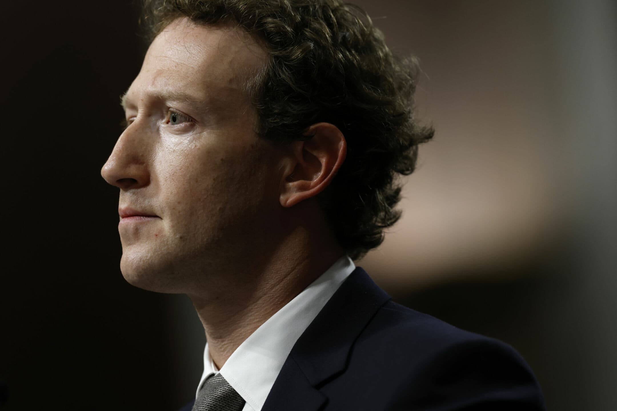 L'appello di Mark Zuckerberg sull'IA: perché la superintelligenza deve rimanere aperta a tutti