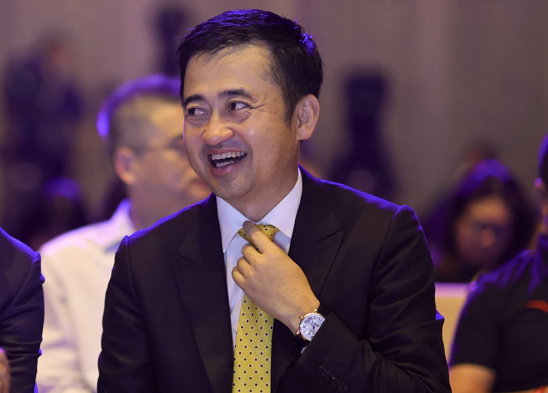 Chi è Ding Shizhong, il miliardario fondatore di Anta Sports che ha acquistato il 29% di Puma