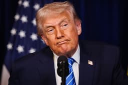 Dazi, aziende contro Donald Trump: chiesto il rimborso di 175 miliardi. Ma la Casa Bianca si oppone