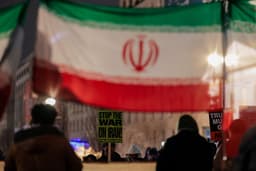 Gli hacker iraniani stanno usando lo Starlink di Elon Musk per restare online