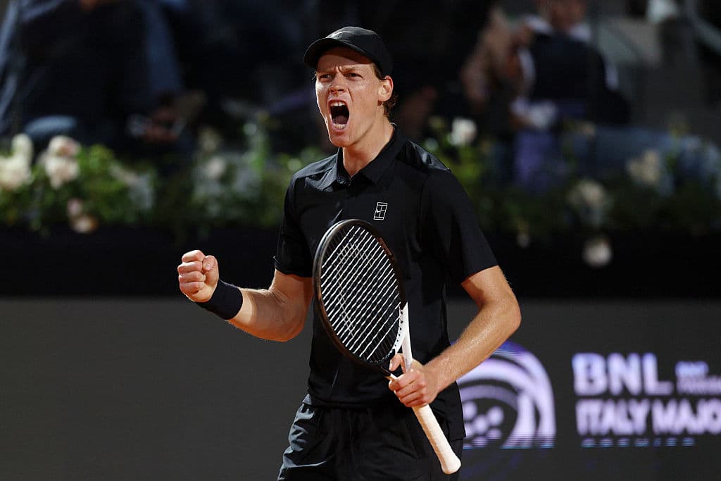 Jannik Sinner è il tennista più pagato al mondo: ha guadagnato 58 milioni di dollari in un anno