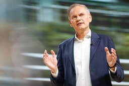 L'allarme del ceo di Volkswagen: “Situazione più che critica”. E guarda all'industria della Difesa
